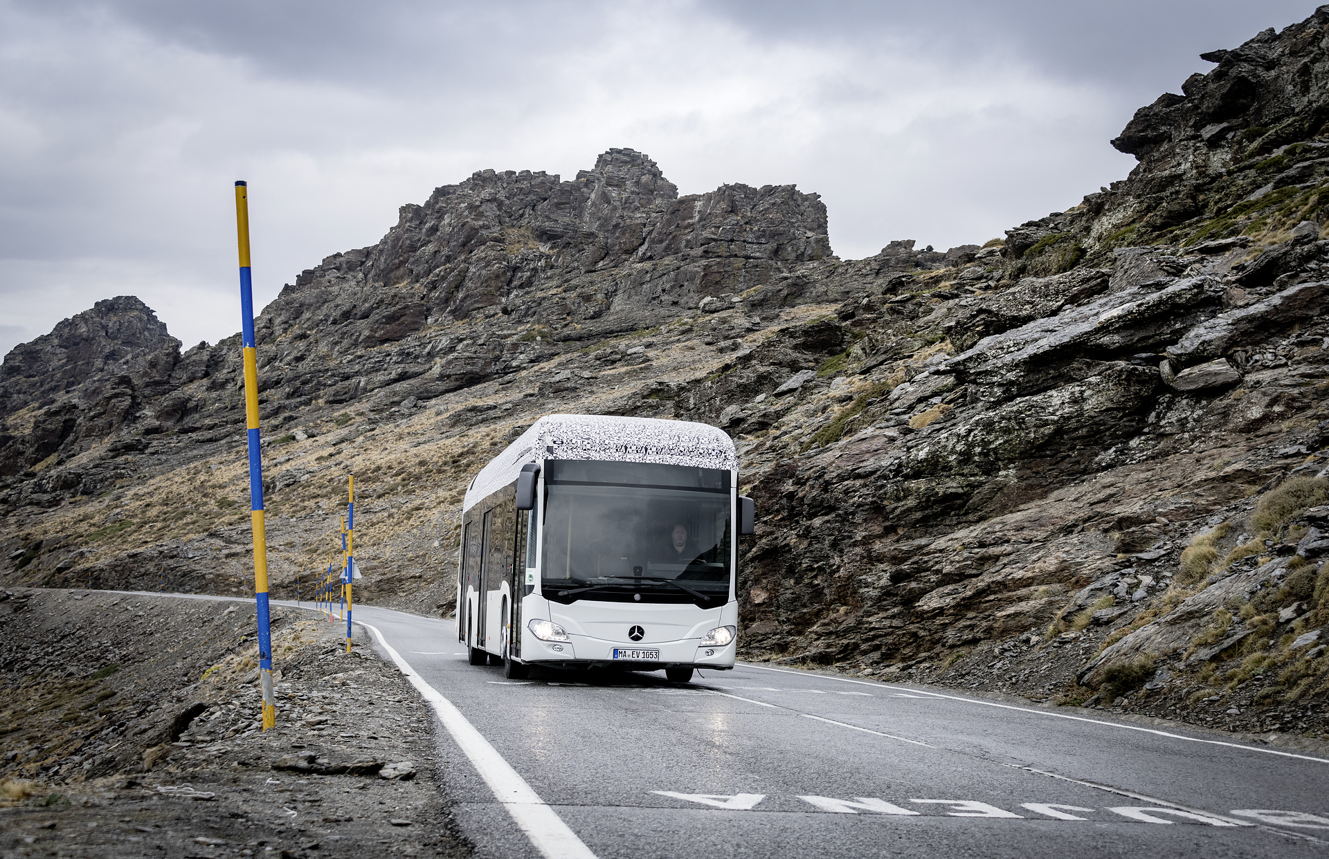 Mercedes-Benz Citaro mit vollelektrischem Antrieb, Exterieur, 2 x elektrischer Radnabenmotor, 2 x 125 kW, 2 x 485 Nm, Sommererprobung 2017, Spanien Mercedes-Benz Citaro mit vollelektrischem Antrieb