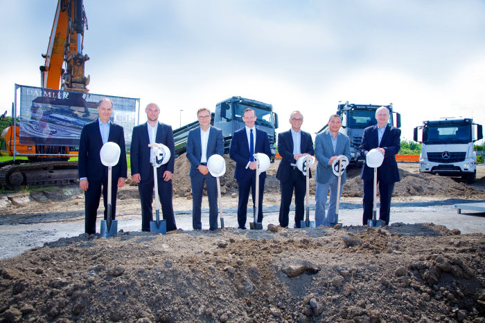 Mercedes-Benz Lkw investiert rund 50 Millionen Euro in Erweiterung des Entwicklungs- und Versuchszentrums