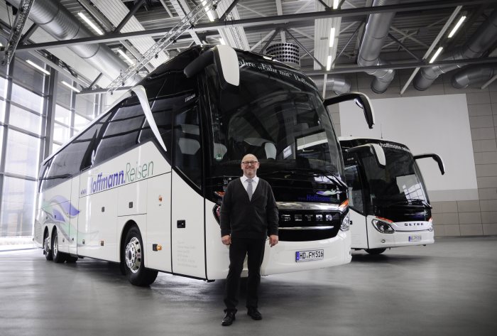 Drei Jubiläen bei treuen Setra-Kunden