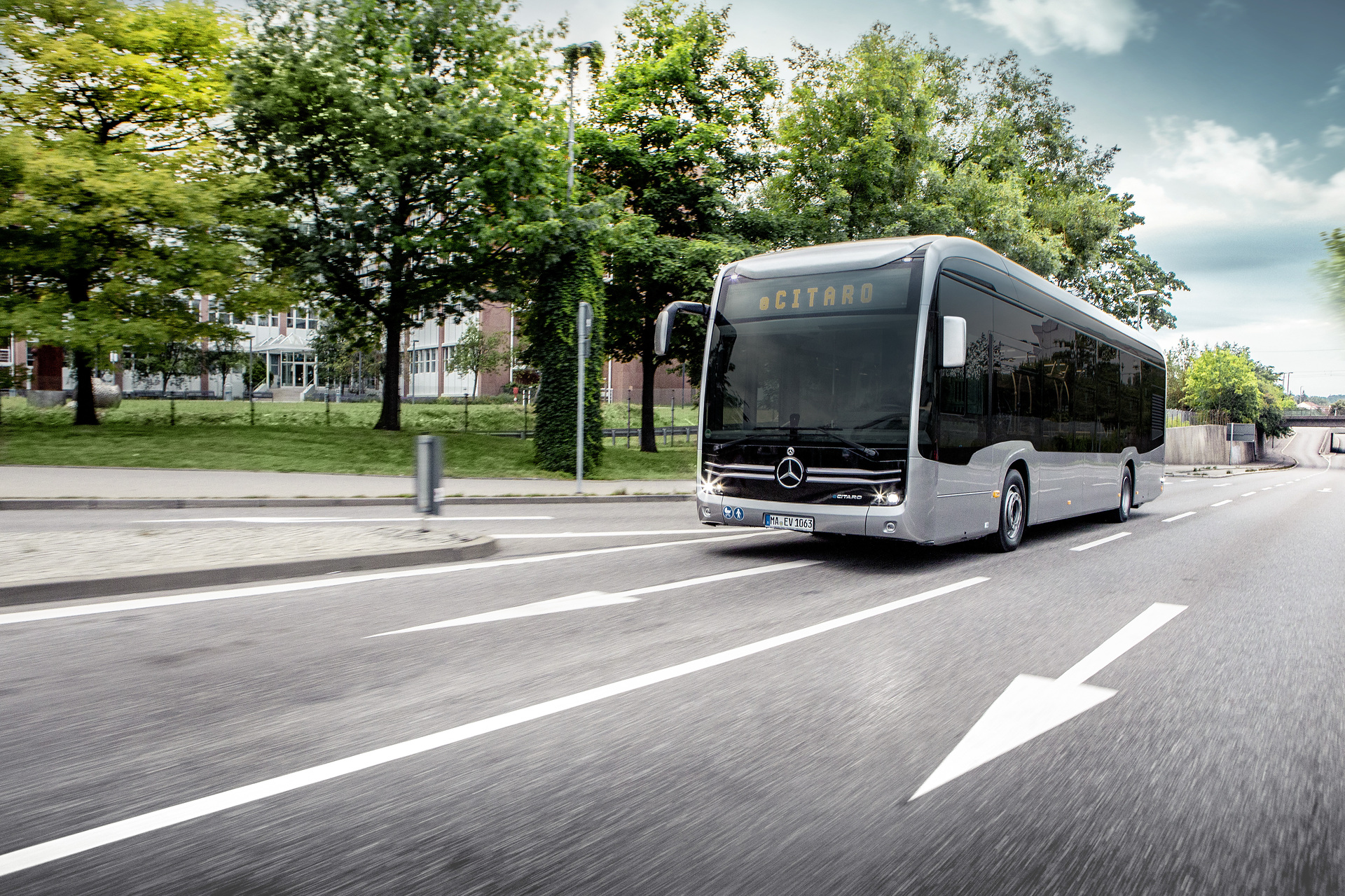 Mercedes Benz eCitaro: On the safe side in the electric bus: the all-round safety concept of the Mercedes-Benz eCitaro - from employee training to rescue guidelines