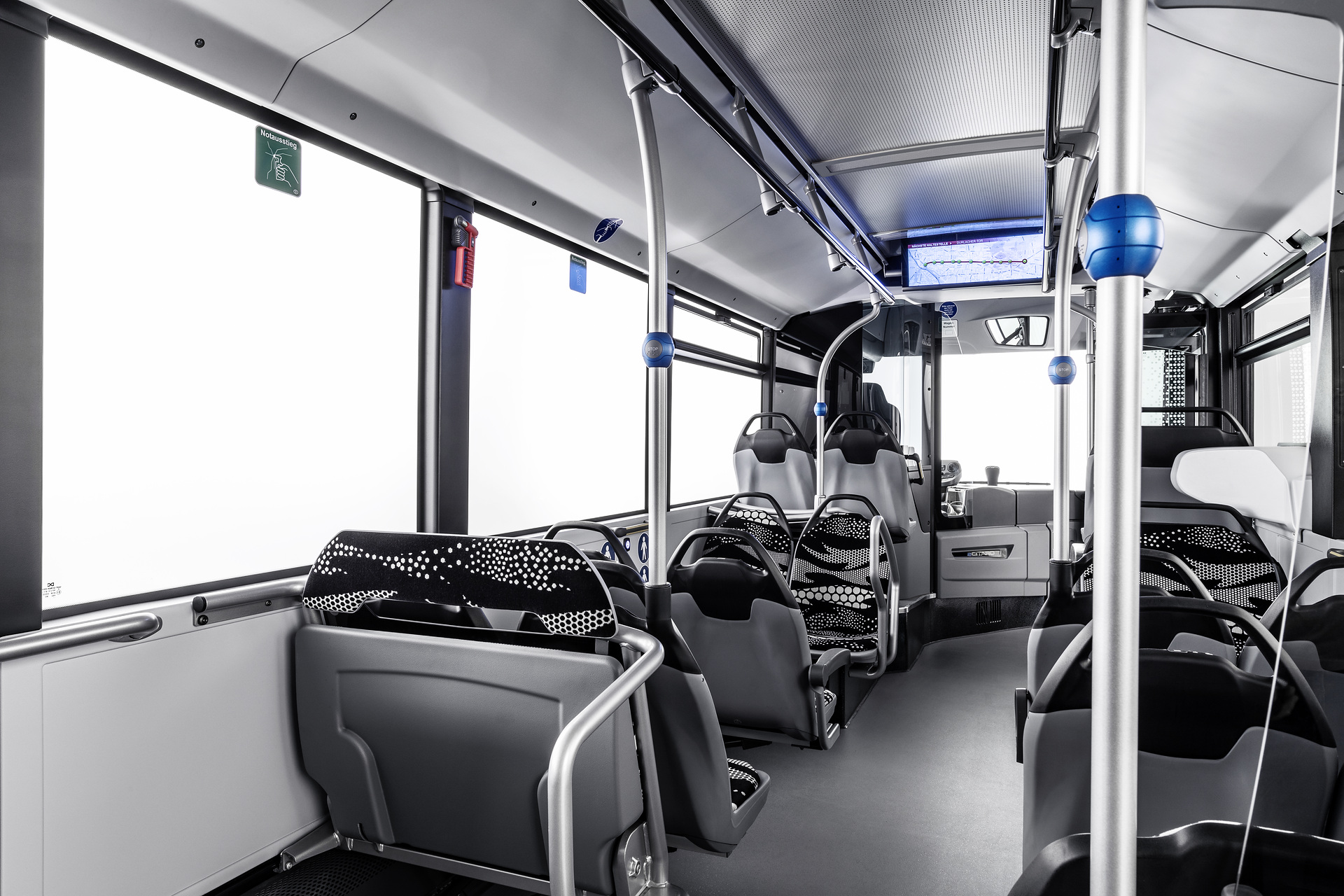 Mercedes-Benz Citaro with all-electric drive, interior, seat covers: black-grey, passenger capacity: 1/86, 2 x electric hub motor, 2 x 125 kW, 2 x 485 Nm. Preview IAA Daimler Buses – World Premiere eCitaro