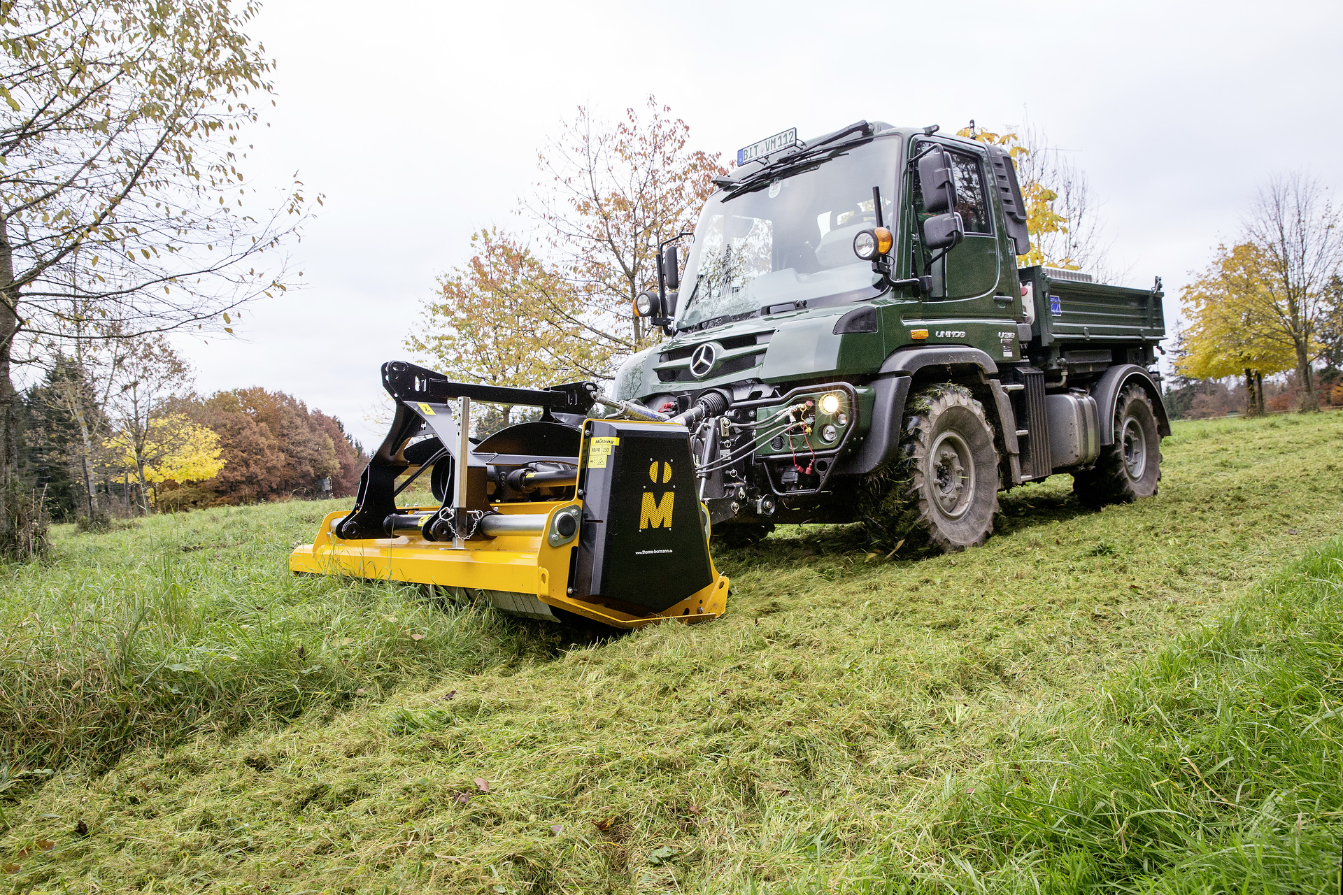 Unimog U 318 Einsatzaufnahmen Forstwirtschaft Udo van Meeteren Mercedes-Benz Special Trucks in Wald und Forst: Mercedes-Benz Unimog erstmals auf der Interforst 2018