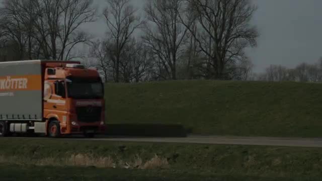 TopFit-Set im Einsatz bei der Spedition Fehrenkötter: Mit dem Fitnessstudio im Mercedes-Benz Actros auf Tour
