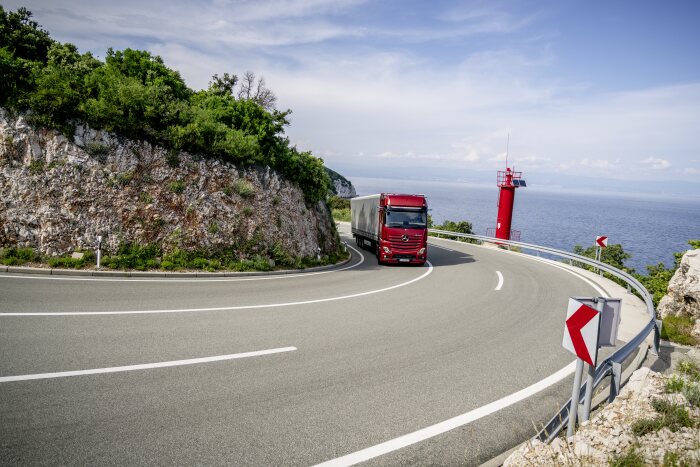 Mercedes-Benz Actros, model year 2018