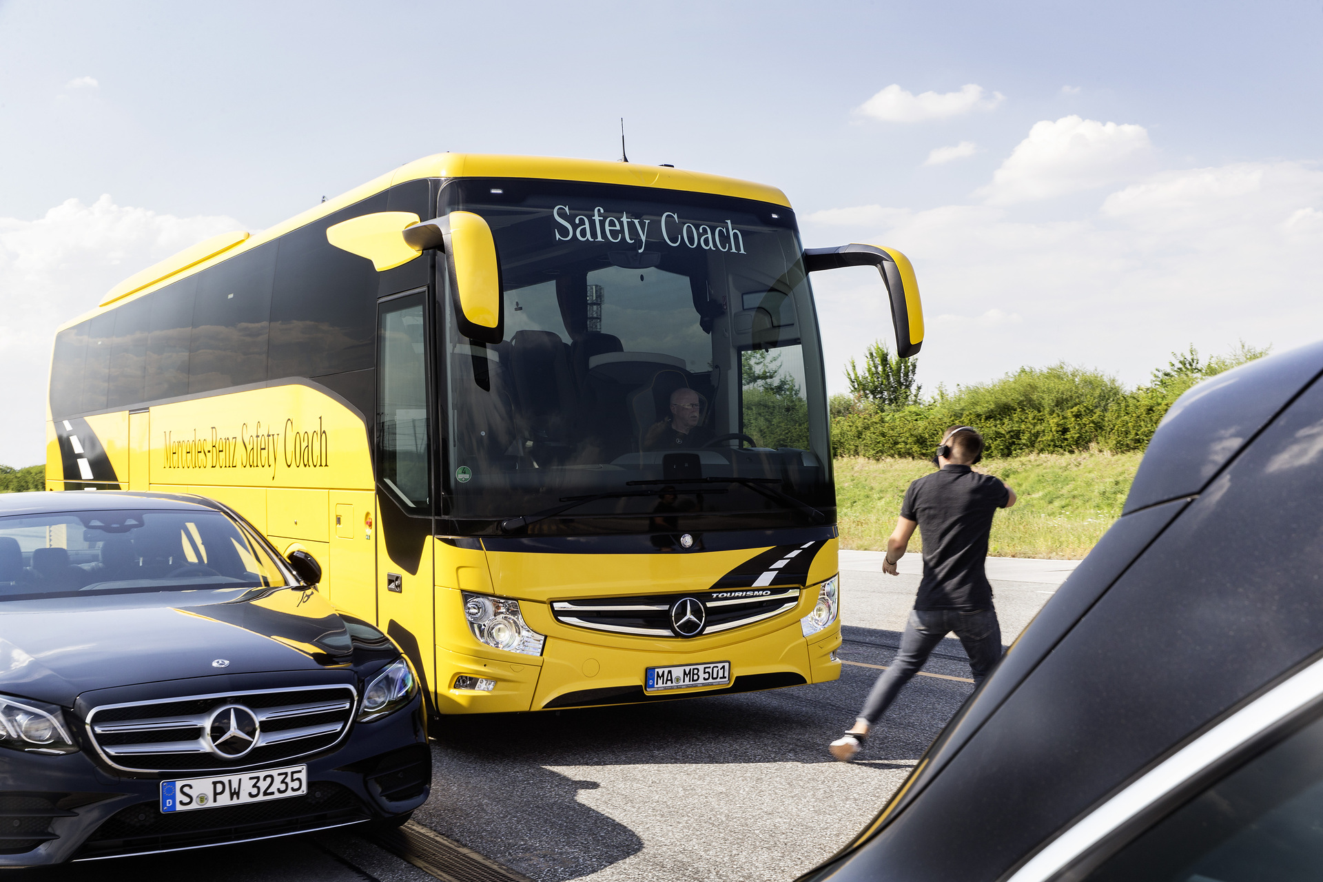 Mercedes-Benz Tourismo M/2, Safety Coach