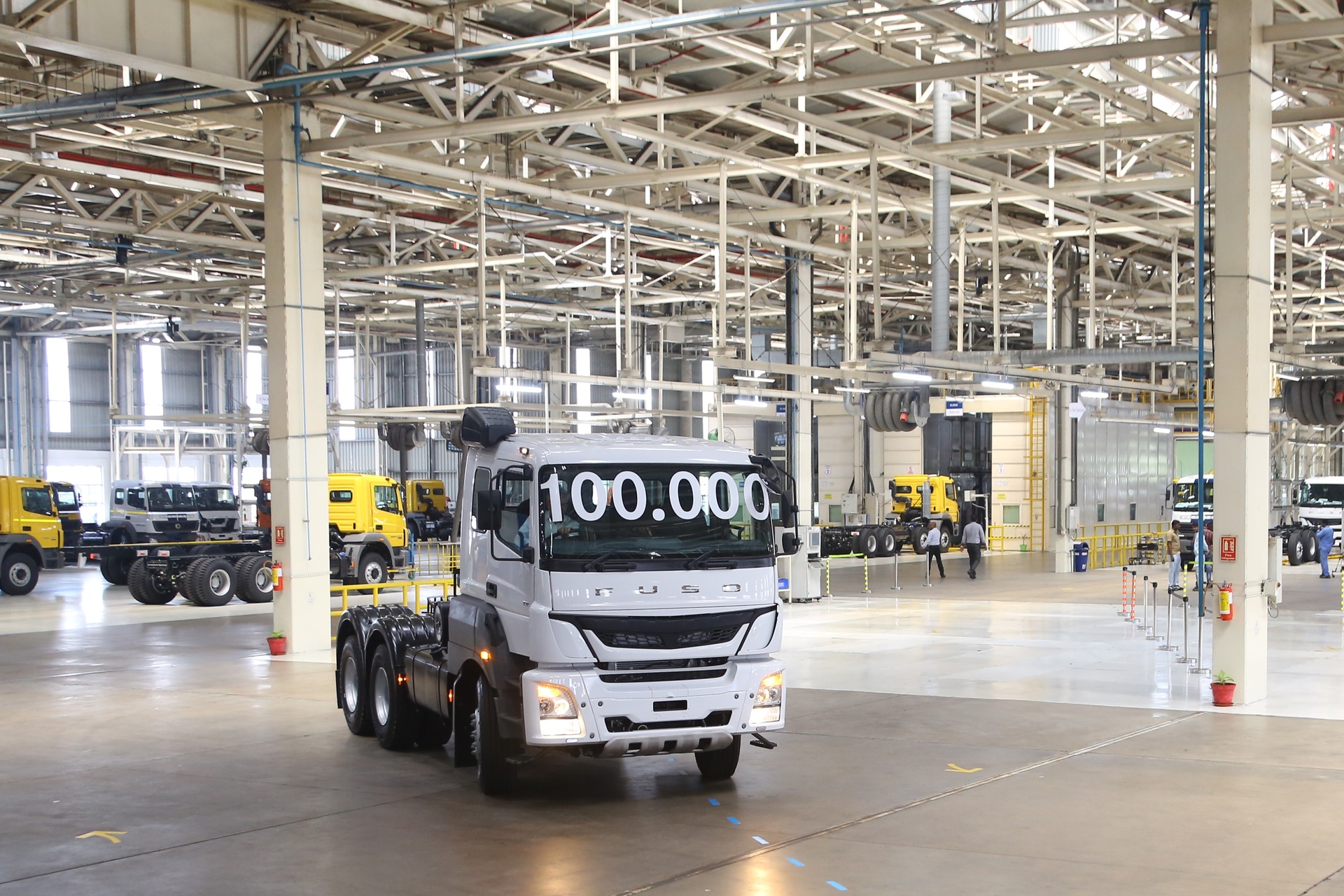 Production of the 100,000th commercial vehicle in the DICV plant Chennai, India. Daimler Trucks India: Change in Leadership, Continuity in Success