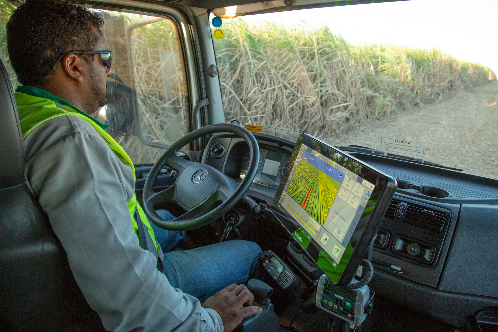 18 automated driving Mercedes-Benz Axor vehicles for harvest sugar cane in Brazil