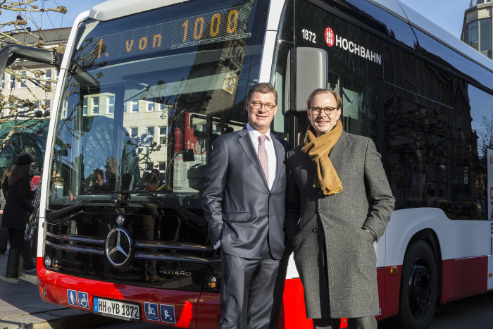 Mercedes-Benz eCitaro: Frischer Wind in Hamburg: Mercedes-Benz liefert den ersten vollelektrischen Stadtbus eCitaro an Hamburger Hochbahn AG