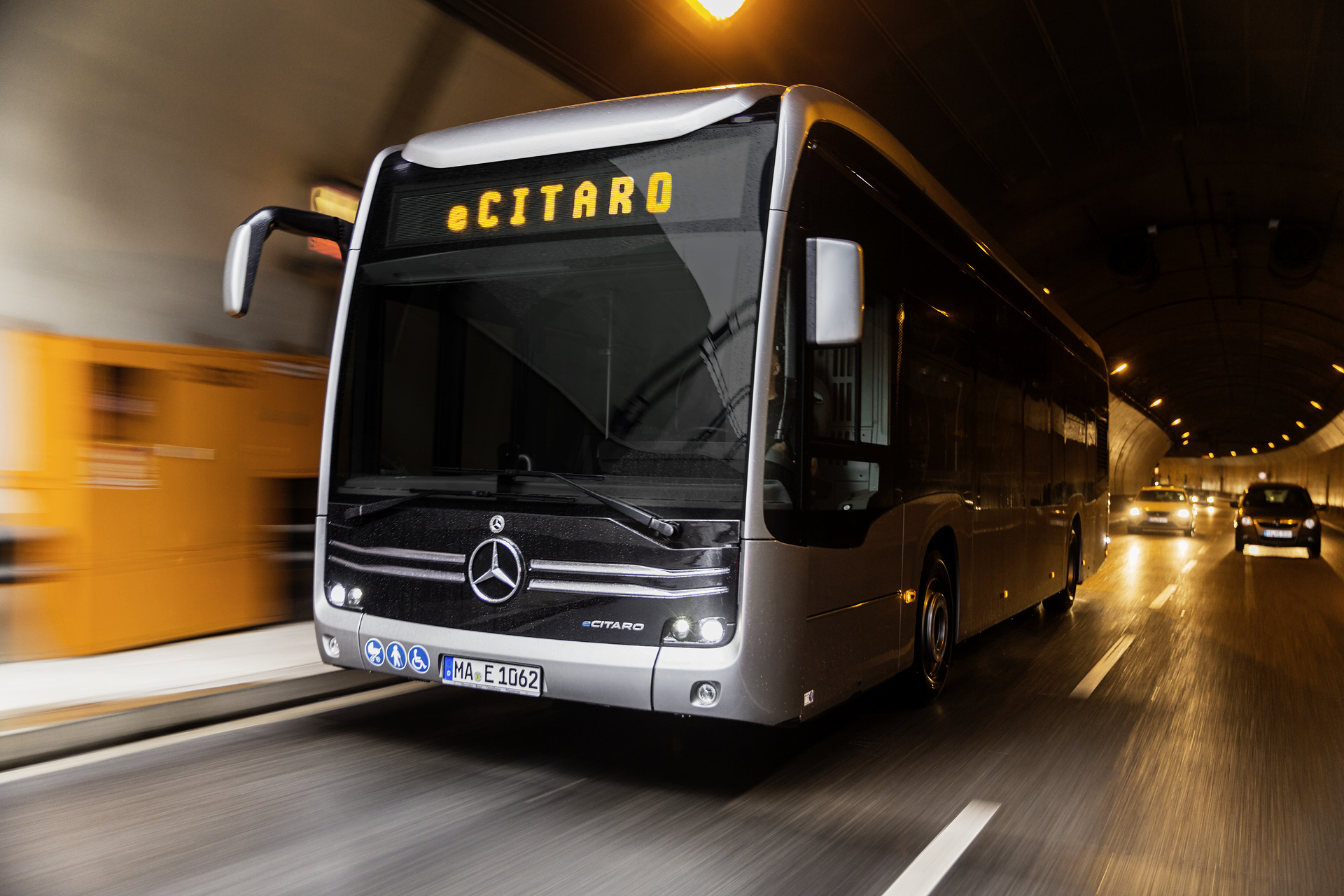 Mercedes-Benz eCitaro mit vollelektrischem Antrieb