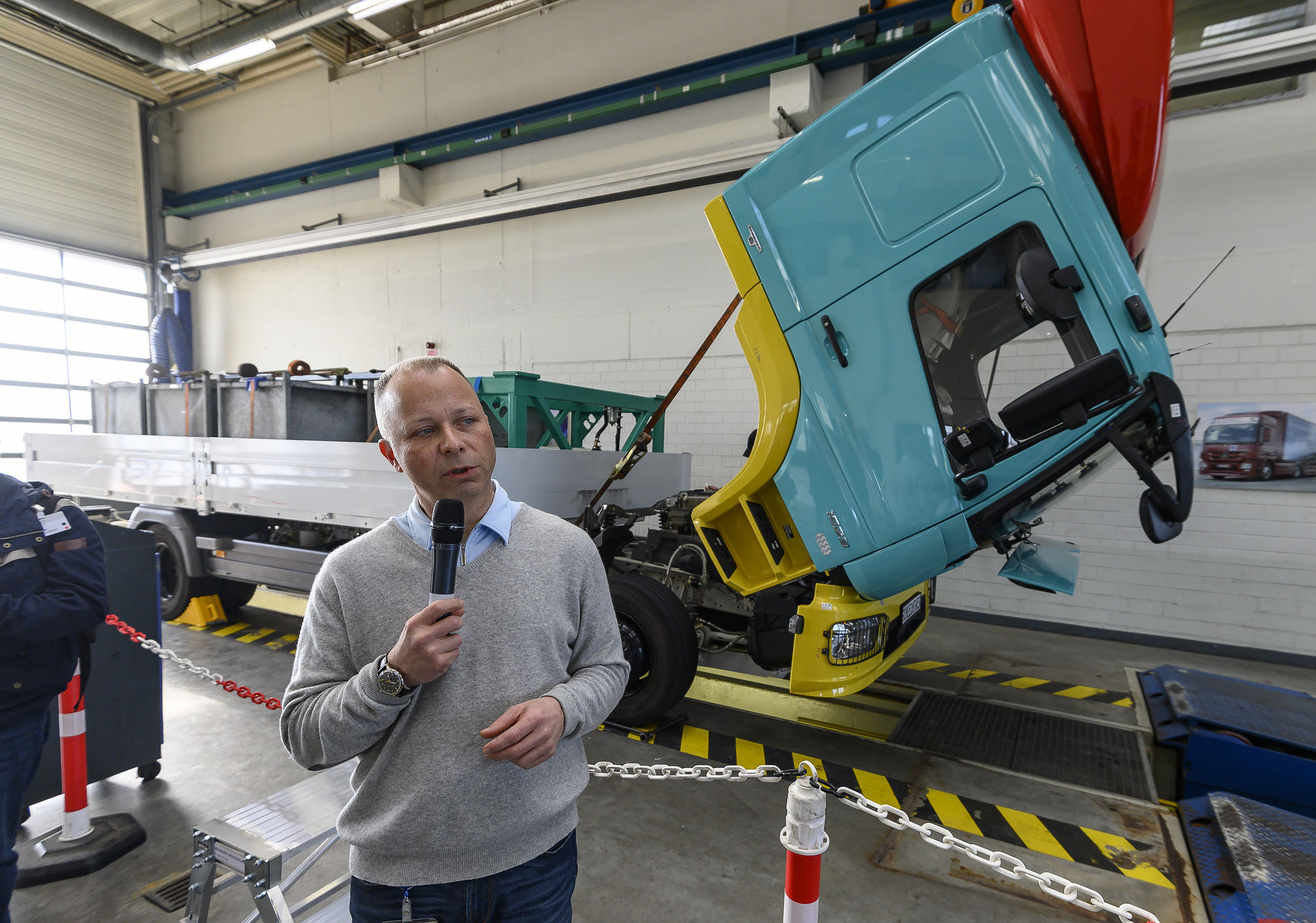 Daimler Trucks – Presentation at the EVZ in Wörth, February 2019