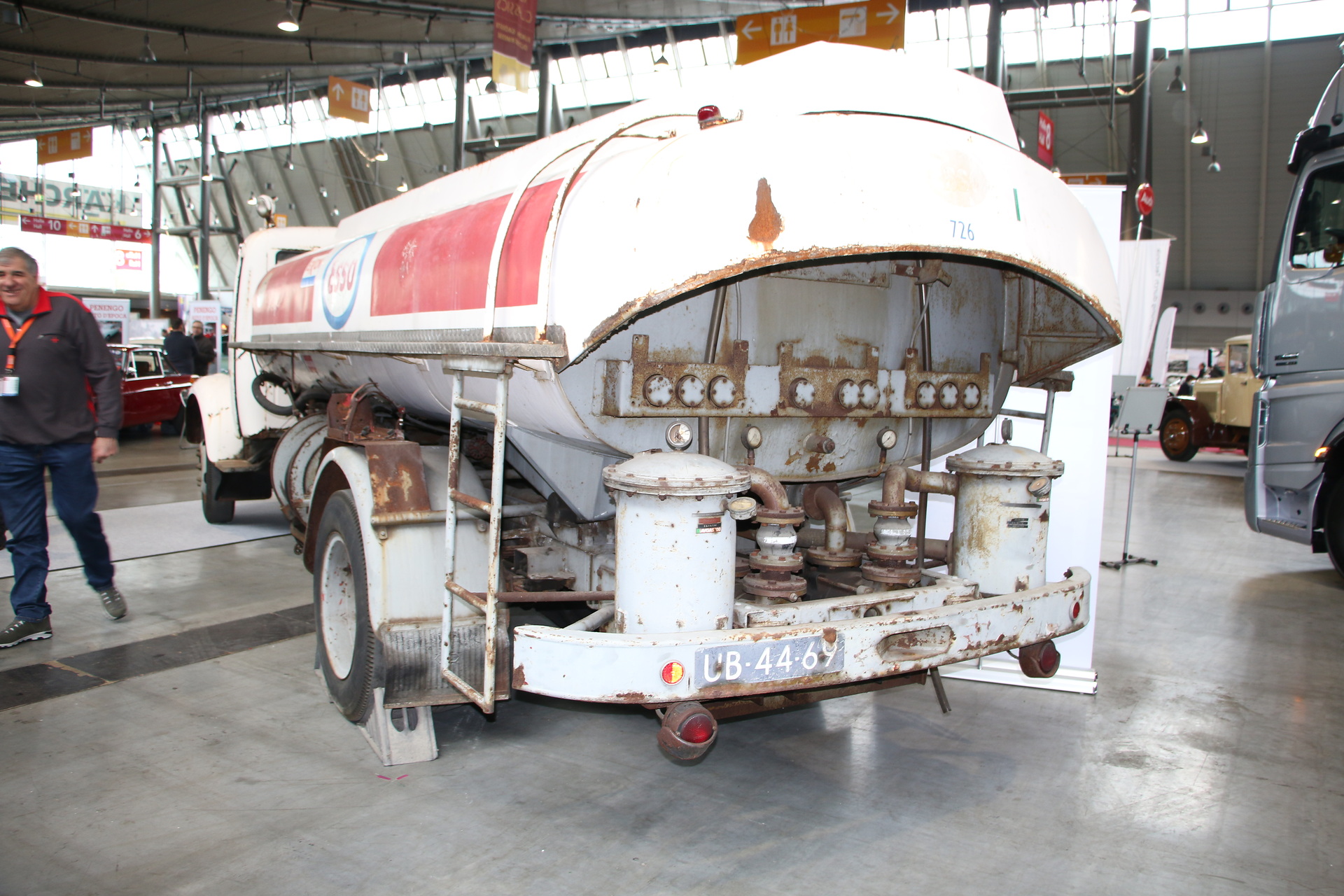 Mercedes-Benz 311 Tankwagen Retro Classic 2019