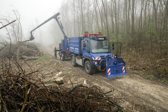 Mercedes-Benz auf der Freilandmesse Demopark: Das ganze Jahr im Einsatz: Unimog-Geräteträger für Kommune, Landwirtschaft und Lohnunternehmer