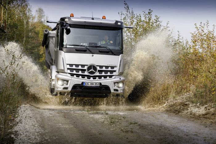 Der neue Mercedes-Benz Arocs auf der Bauma 2019: Erste Kundenstimmen zum neuen Mercedes-Benz Arocs - sicherer, vernetzter und effizienter auf dem Bau