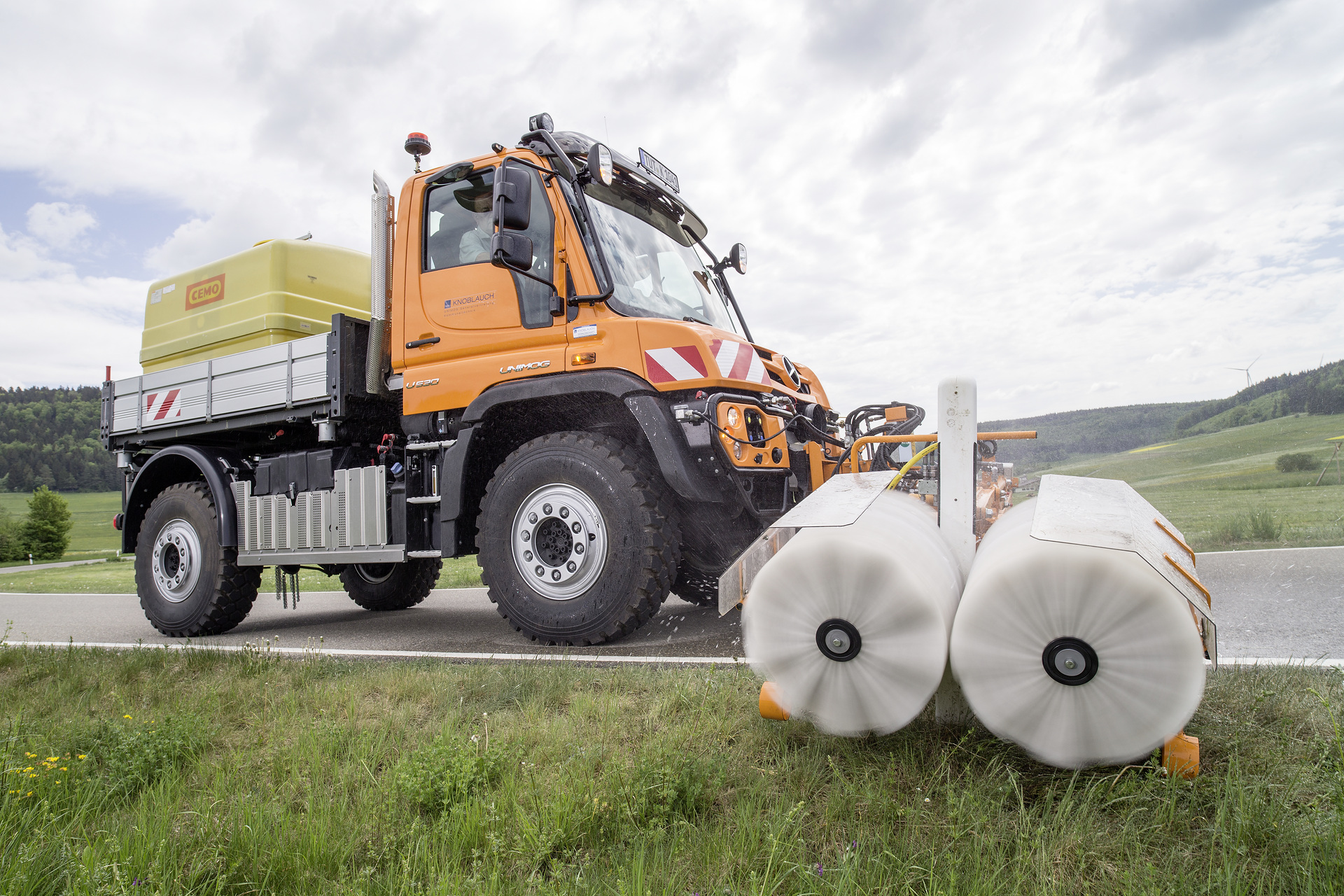 Mercedes-Benz Unimog U 530