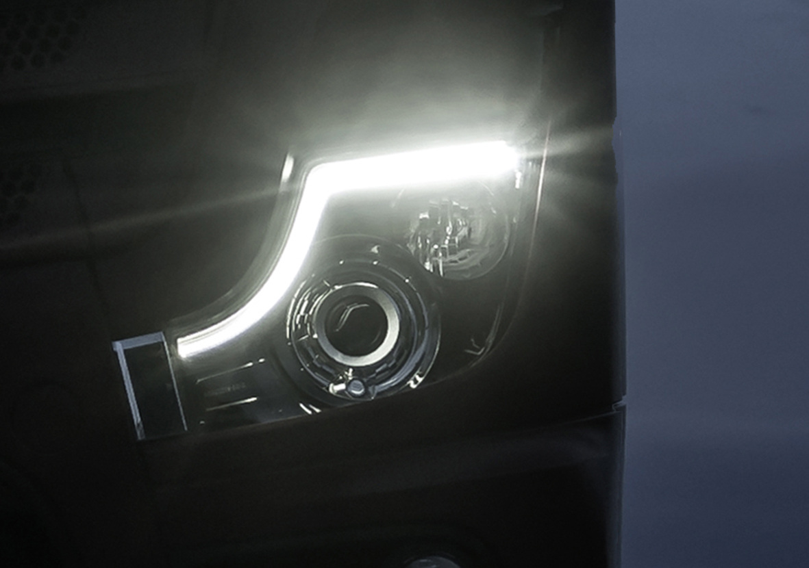 Neue Lichtsignatur, LED-Tagfahrlicht und Intelligent Light - Mercedes-Benz neuer Actros