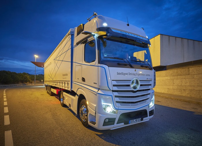 Fahrvorstellung neuer Actros - JXperience Barcelona 2019
