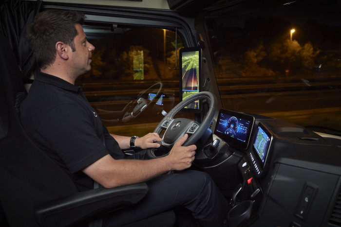 Fahrvorstellung neuer Actros - JXperience Barcelona 2019