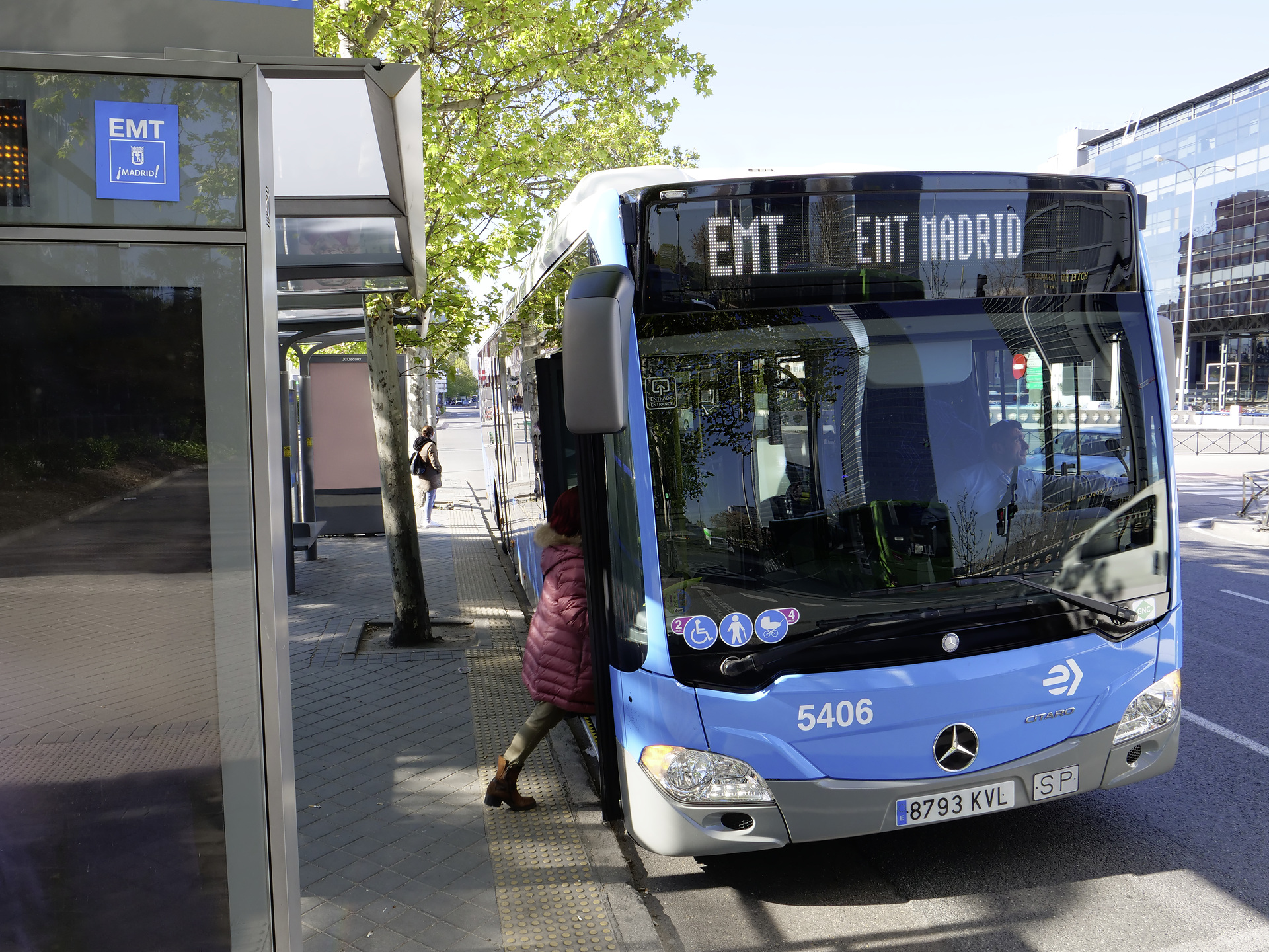 Mercedes-Benz Citaro NGT: 672 Mercedes-Benz Citaro NGT mit Gasantrieb bilden Rückgrat für umweltschonenden Omnibusverkehr in Madrid