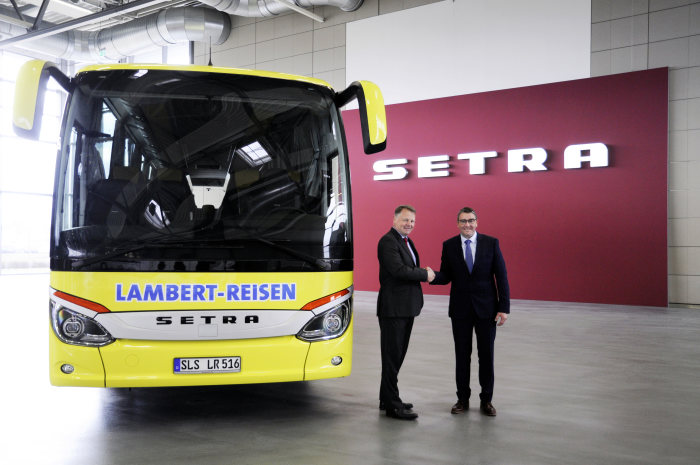 Lambert lässt mit leuchtend gelben Setra die Sonne scheinen