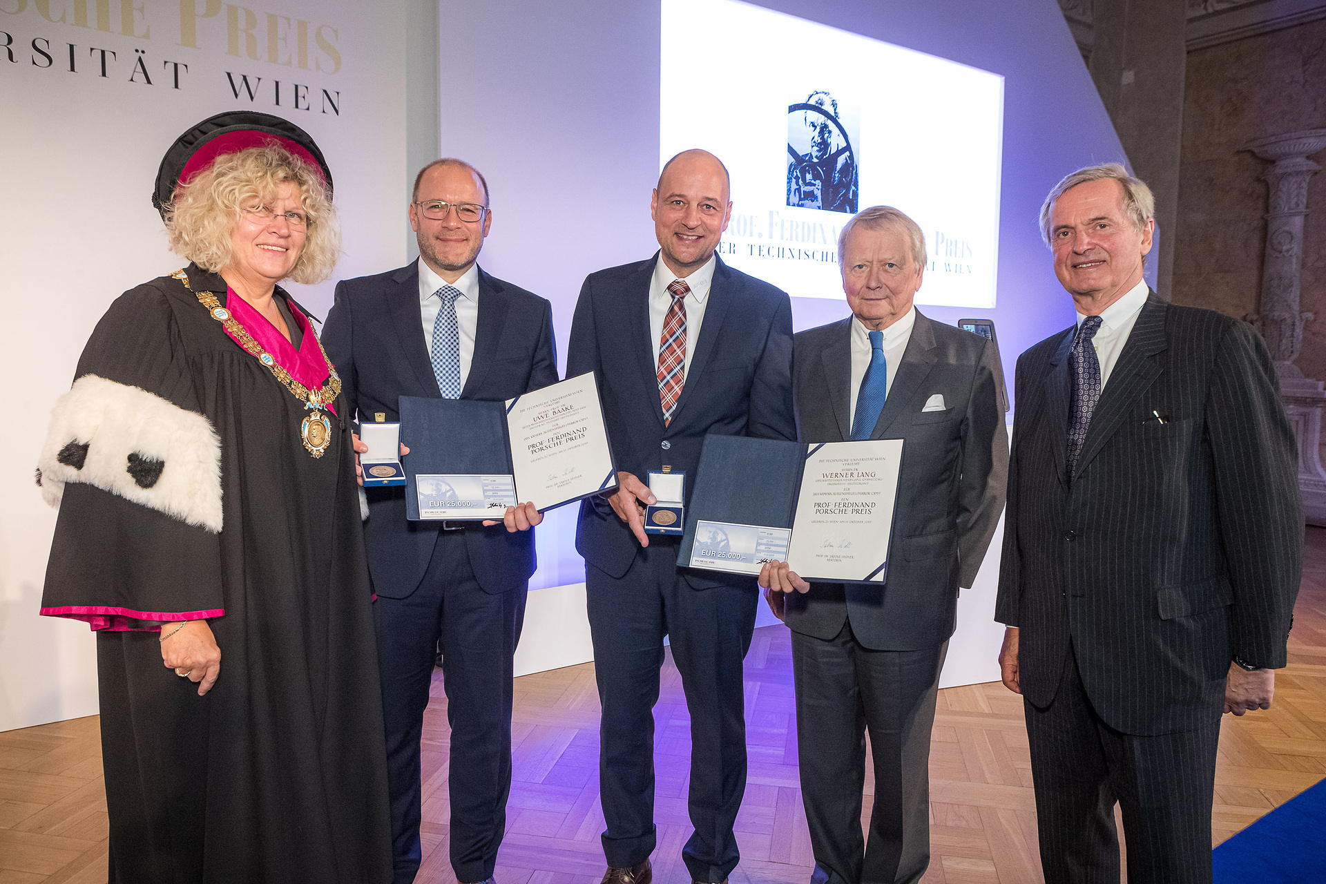 Professor Ferdinand Porsche Preis 2019: MirrorCam des neuen Actros als herausragende Entwicklung ausgezeichnet
