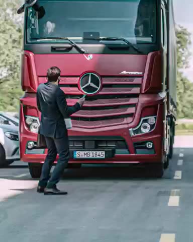 Snapshot: The new Actros - Active Brake Assist 5 - Pedestrian