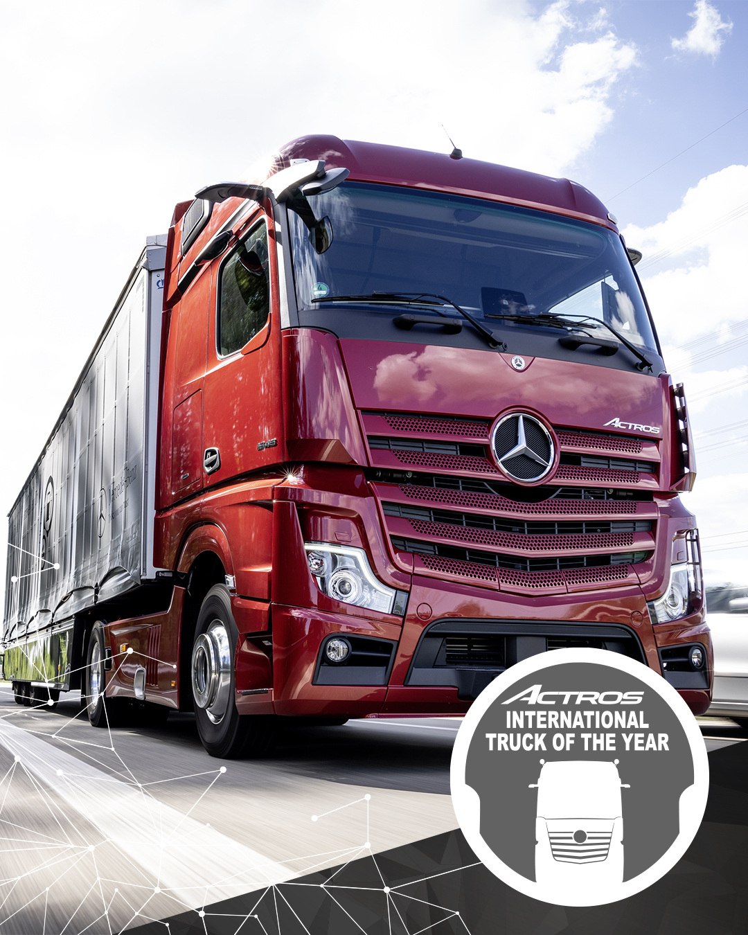 Die Nutzfahrzeug-Fachjournalisten aus 24 europäischen Ländern wählten den Mercedes-Benz Actros zum fünften Mal zum besten Lkw des Jahres. Der neue Actros – Truck of the Year 2020