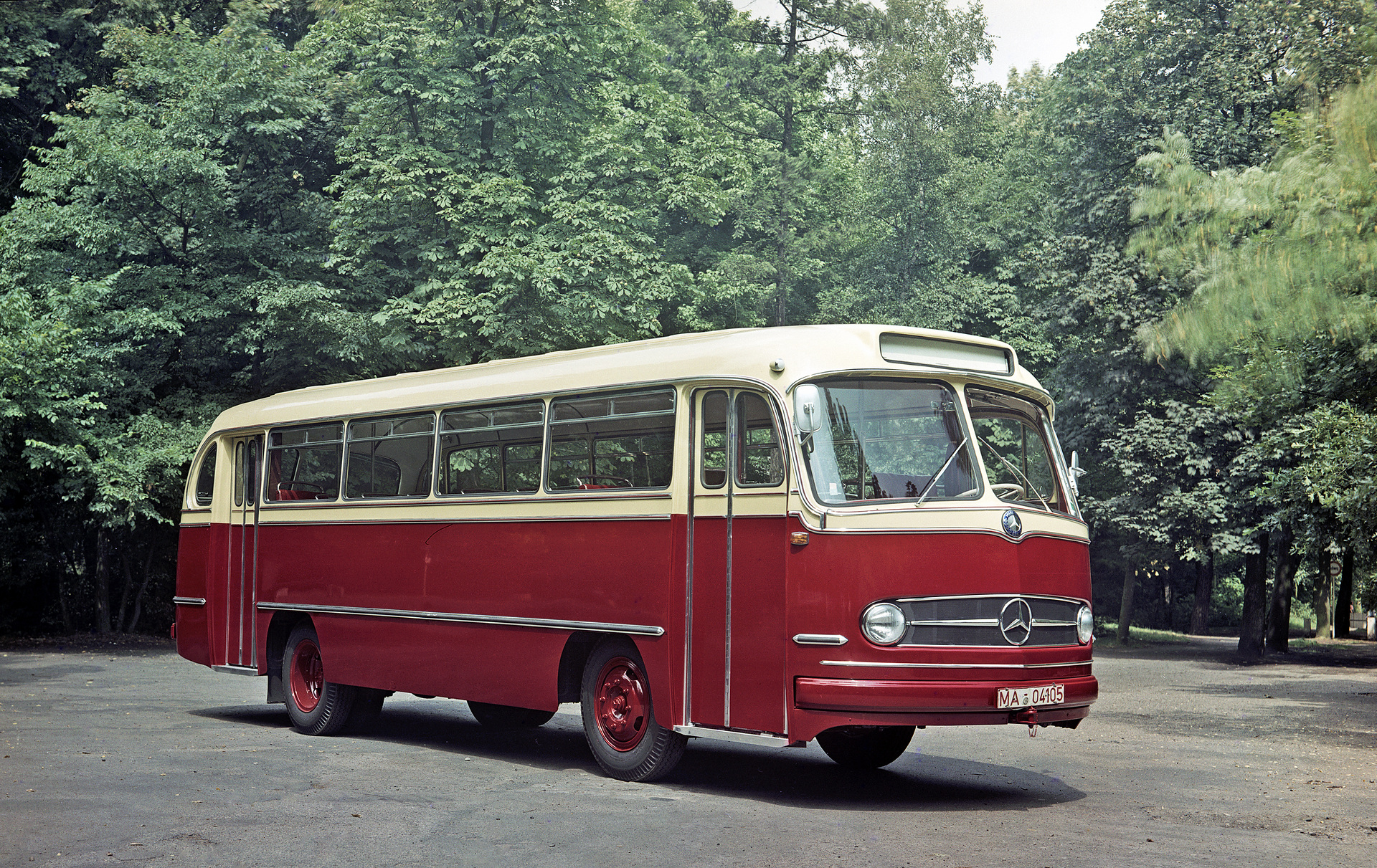 Durchschlagender Erfolg: Omnibus Mercedes-Benz O 321 H/HL (1954 bis 1964)