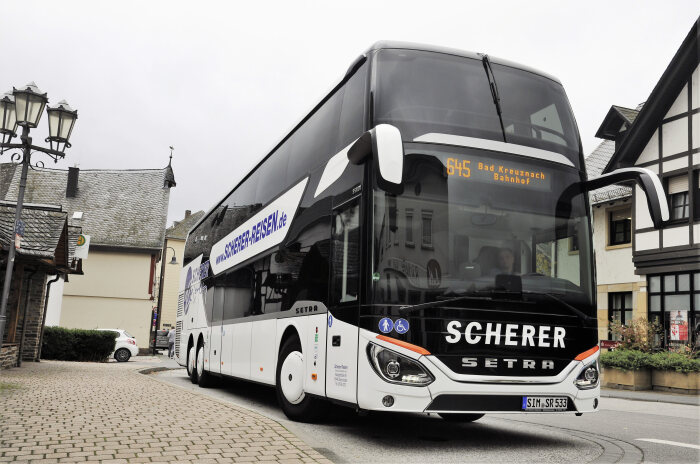 Linienfahrten mit Reisegefühl