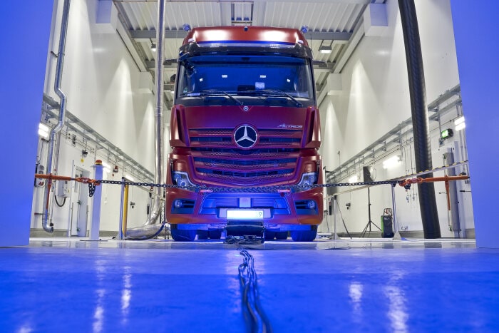Deeply rooted in the Palatinate region, well-positioned for the future: Mercedes-Benz invests around  70 million Euro in the development of present-day and future trucks