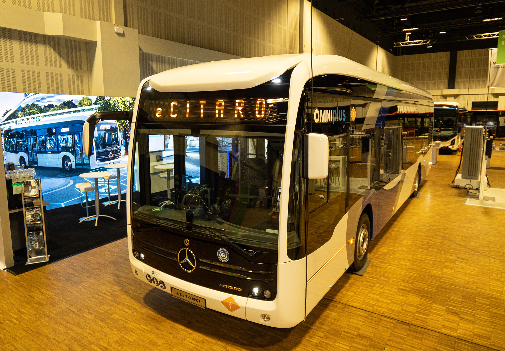 Daimler Buses auf der 11. Elektrobus-Konferenz des Verbands Deutscher Verkehrsunternehmen (VDV)