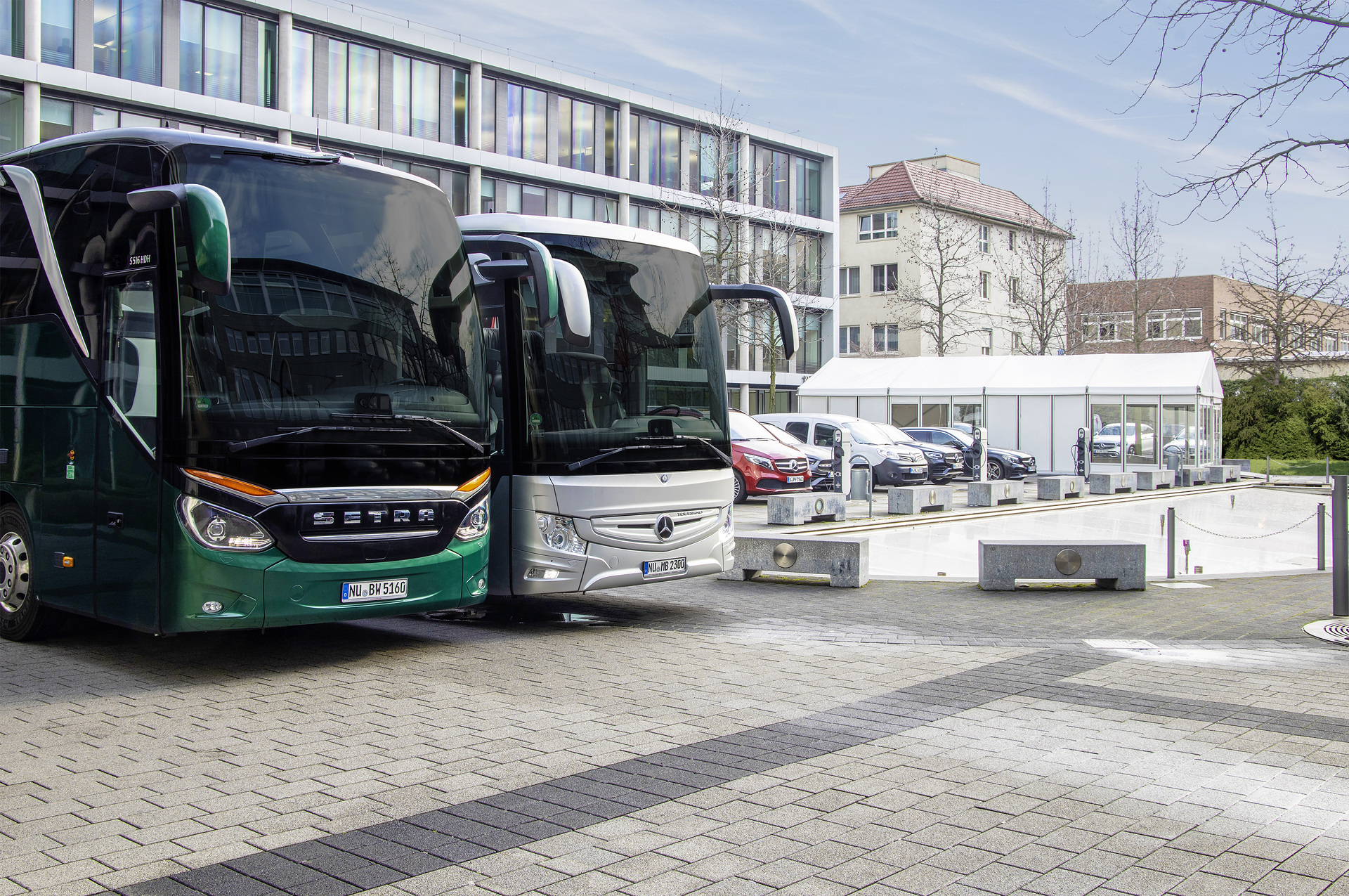 Omnibusse von Mercedes-Benz und Setra – seit 25 Jahren erfolgreich im Omnibusbau