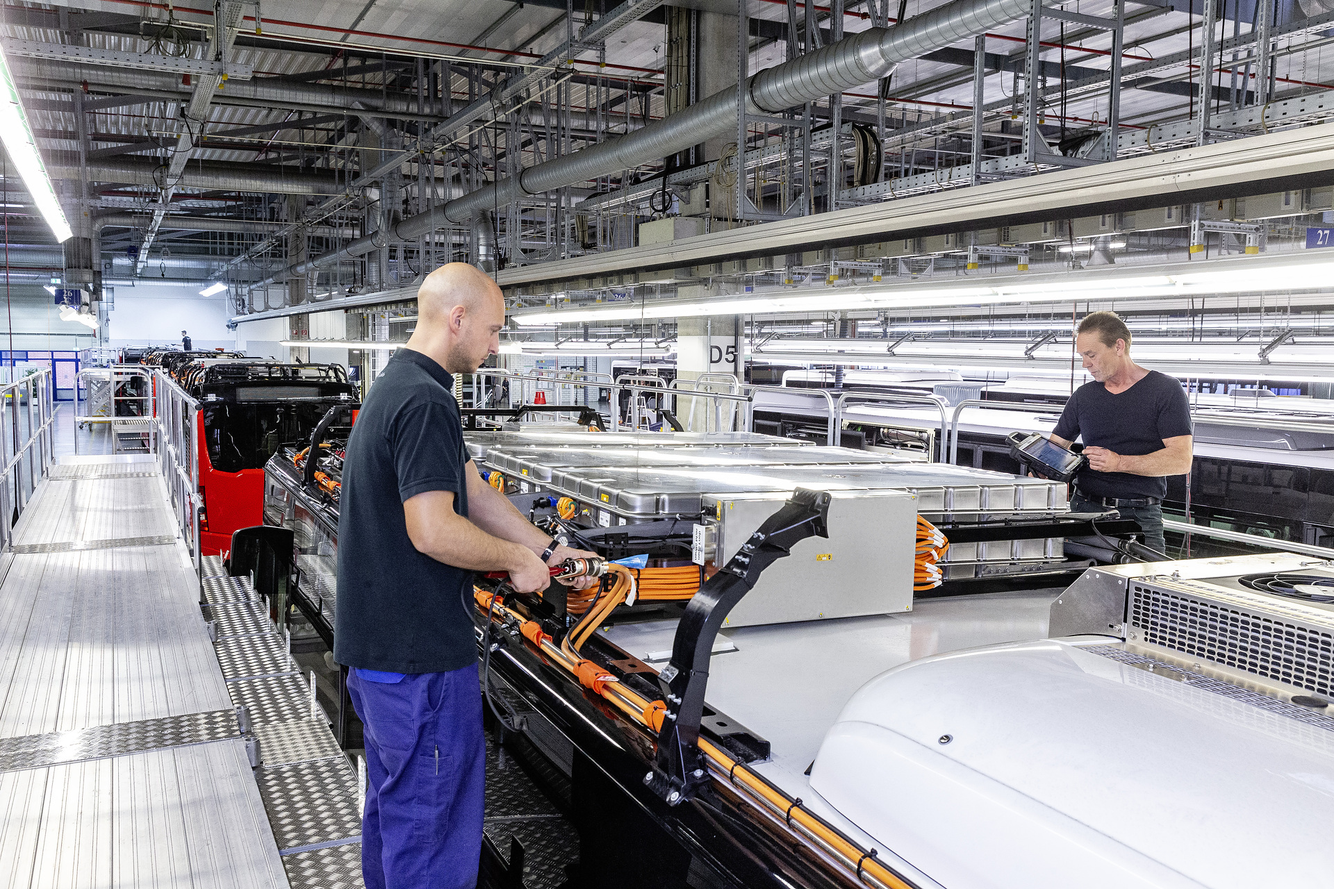 Der vollelektrisch angetriebene Mercedes-Benz eCitaro wird seit Ende 2018 im Mannheimer Werk in Serie produziert. Omnibusse von Mercedes-Benz und Setra – seit 25 Jahren erfolgreich im Omnibusbau