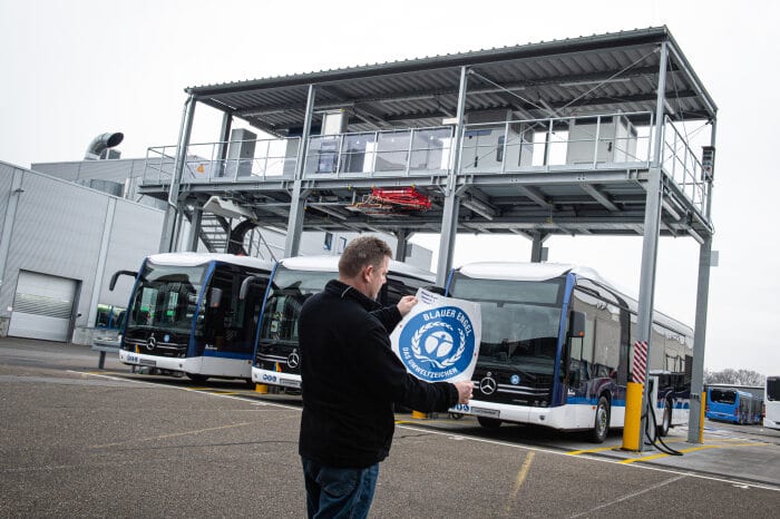 Efficient and environmentally friendly local public transport in cities: Environmental label "Blue Angel" for the Mercedes-Benz eCitaro