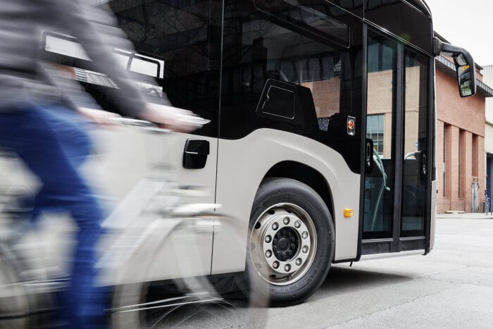 Fully-electric Mercedes-Benz eCitaro G articulated bus complements the electric range from Daimler Buses