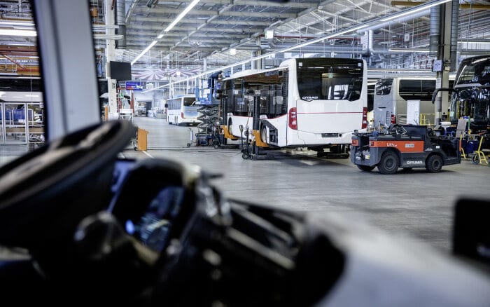 Daimler Buses baut Mercedes-Benz Citaro für den Transport von COVID-19-Patienten um