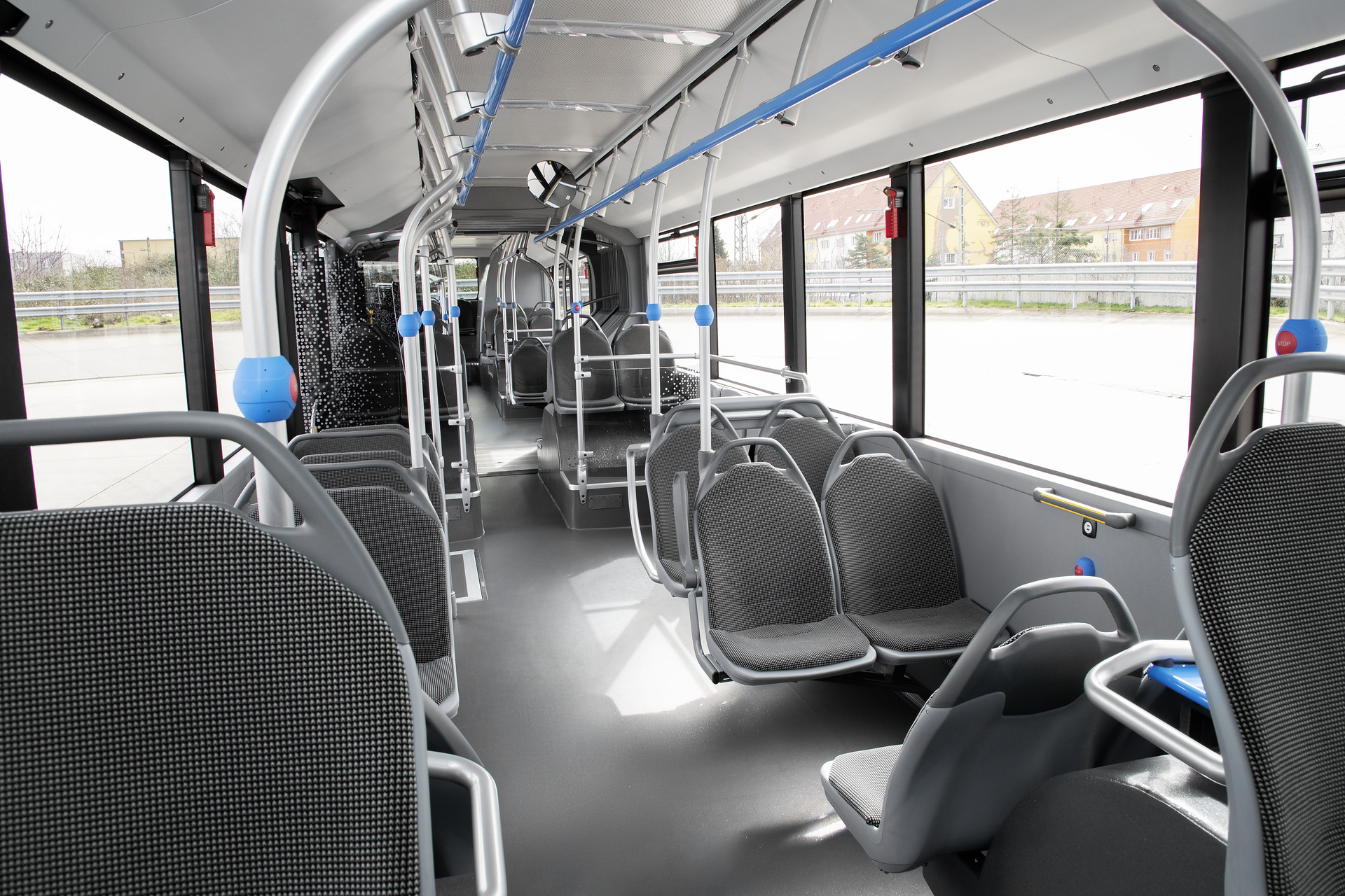 Fully-electric Mercedes-Benz Citaro G articulated bus complements the electric range from Daimler Buses. Fully-electric Mercedes-Benz eCitaro G articulated bus complements the electric range from Daimler Buses