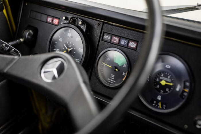 From a coach box to a high-tech cockpit: how the truck driver's workplace has changed over the past 60 years