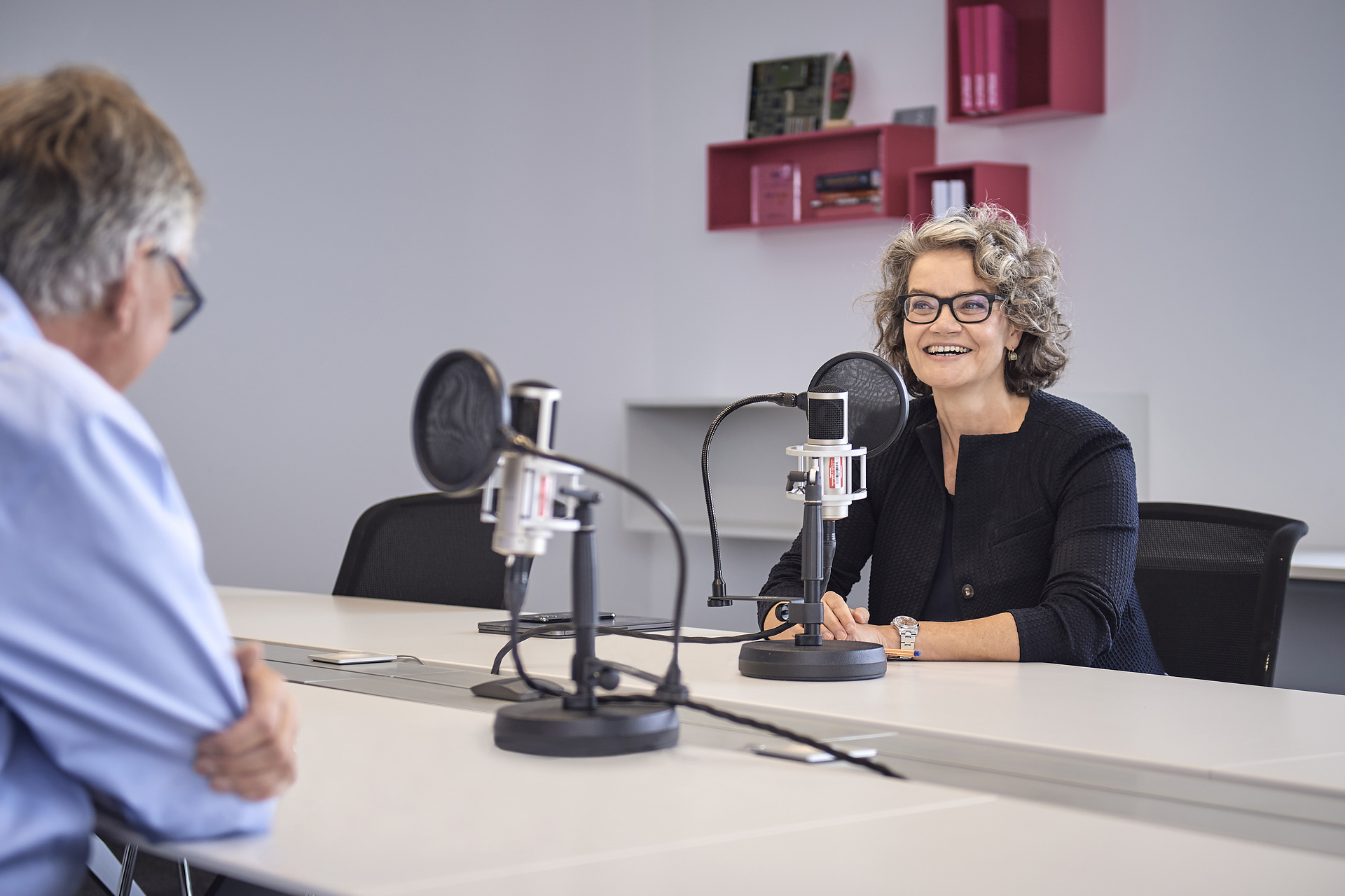 Claudia Nemat (Vorstandsmitglied Technologie & Innovation der Deutschen Telekom) zu Gast im Transportation Matters CEO-Podcast Talk über die digitale Transformation Daimler Truck CEO Martin Daum und Claudia Nemat, Vorstandsmitglied Deutsche Telekom AG, Technologie und Innovation, diskutieren über Chancen und Herausforderungen der Digitalisierung