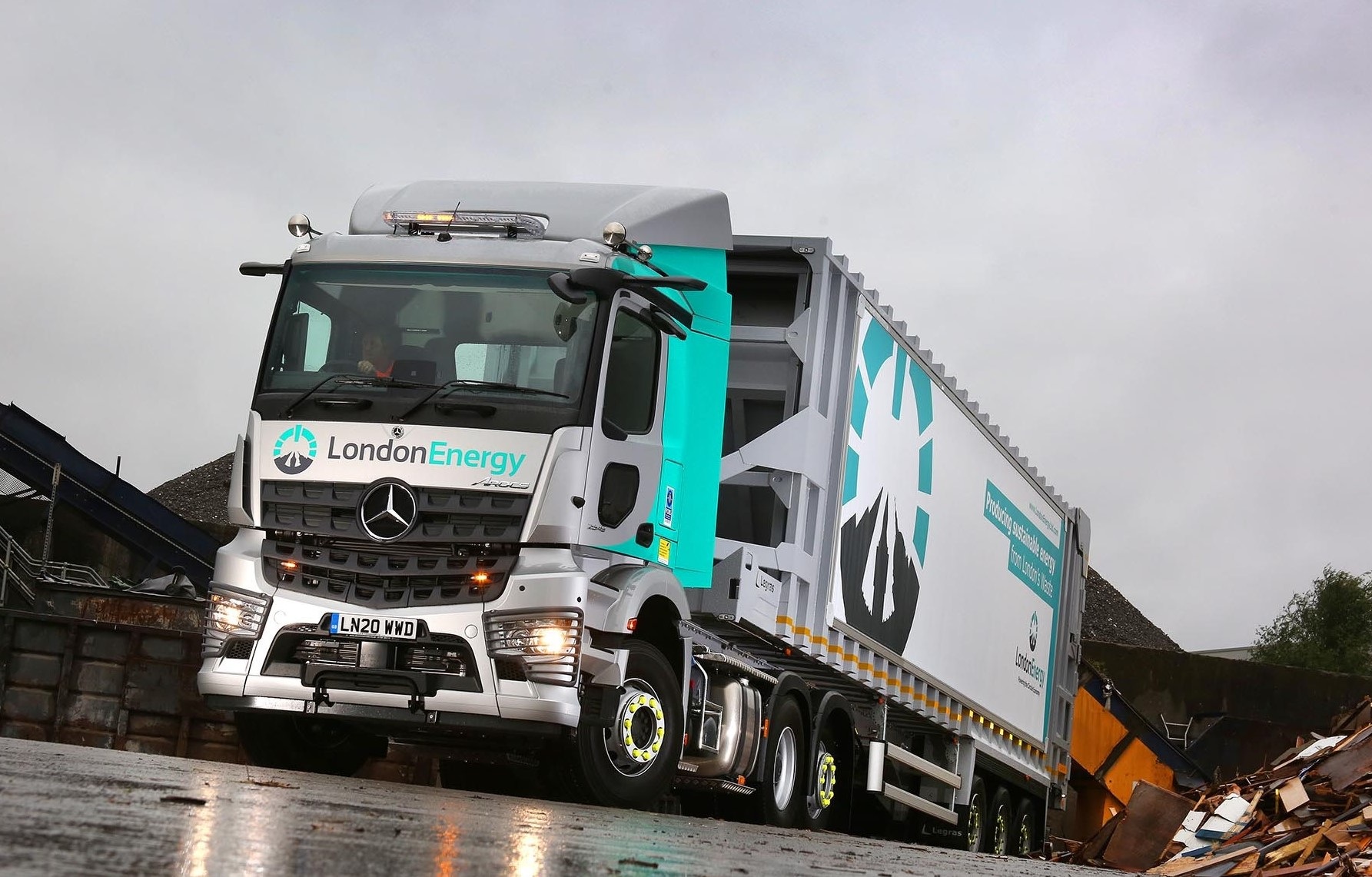 Der neue Mercedes-Benz Arocs in London – mit Sicherheit im Fokus Der neue Mercedes-Benz Arocs in London – mit Sicherheit im Fokus