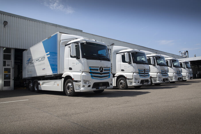 Electric vehicles from Daimler Trucks & Buses prove their capabilities in customer use worldwide: more than 7 million kilometers driven