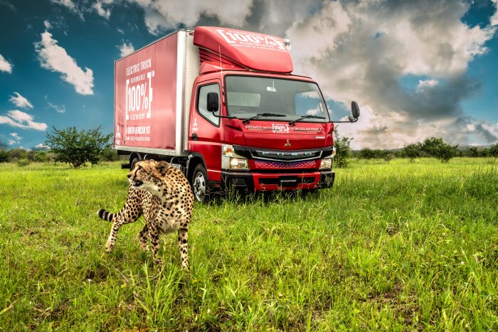 Elektrisch auf fünf Kontinenten: FUSO eCanter demonstriert Zukunft des urbanen Lieferverkehrs