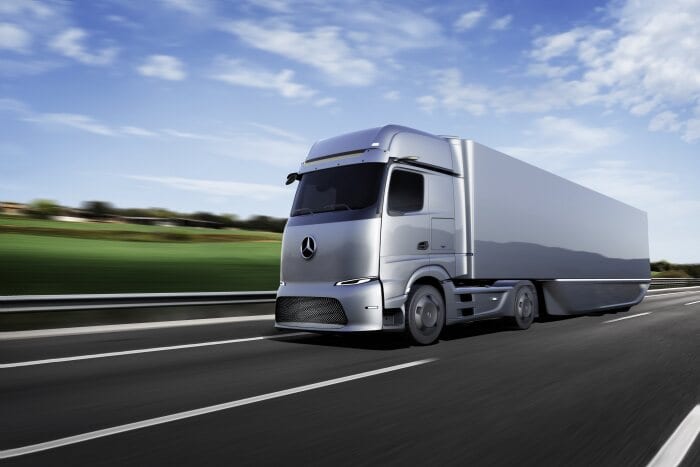 Mercedes-Benz eActros LongHaul