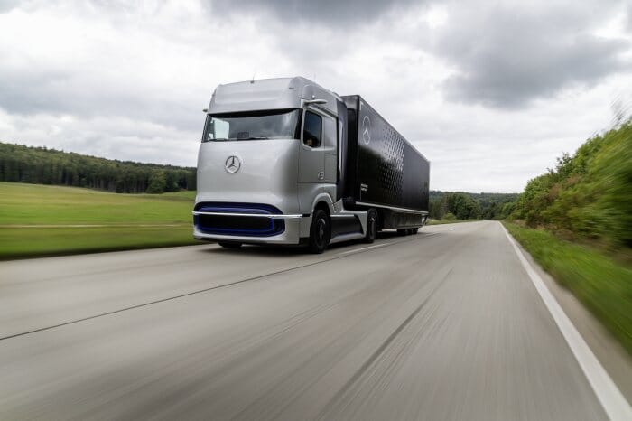 Mercedes-Benz GenH2 Truck