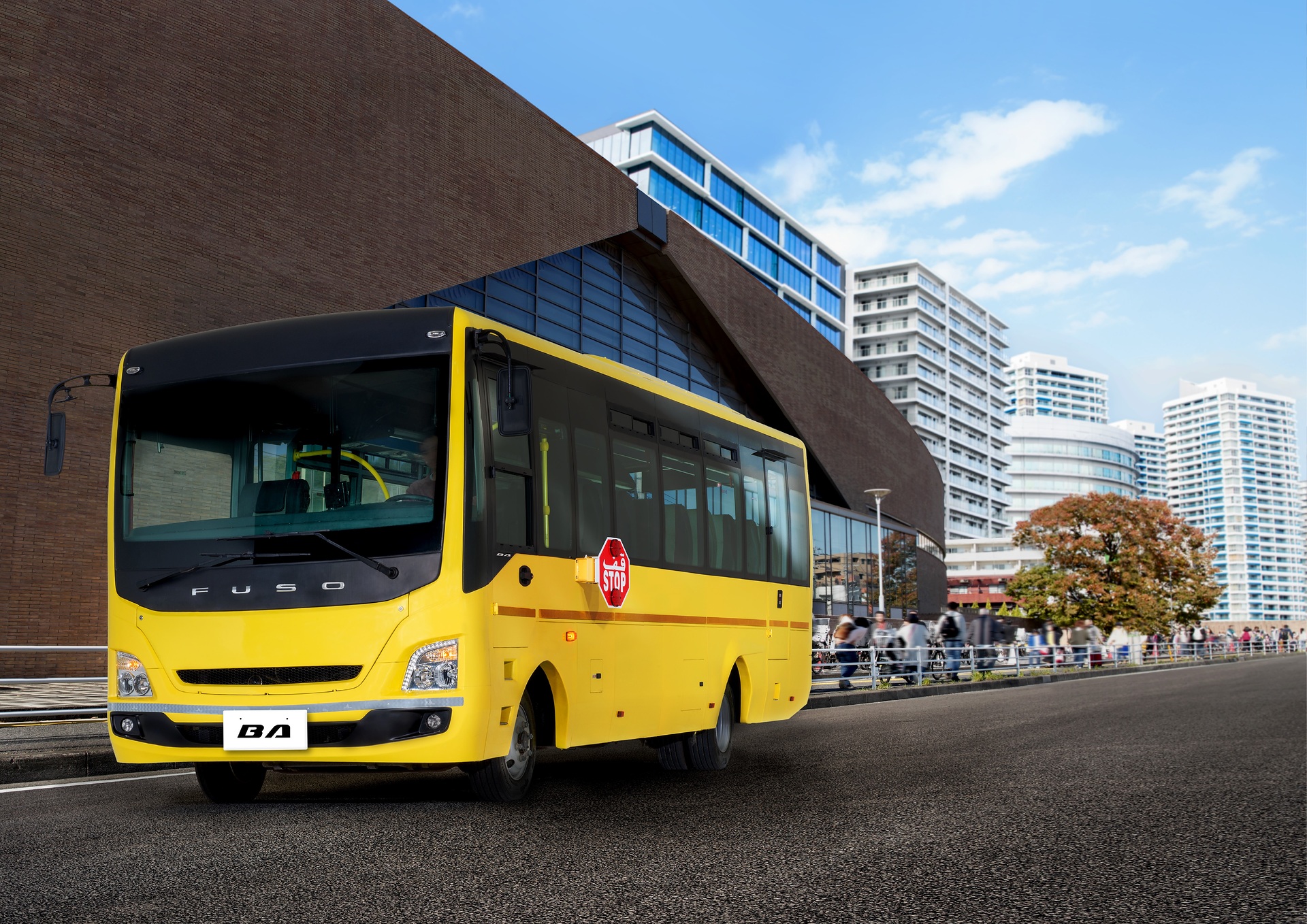 Trotz globalem Markteinbruch:  Daimler Buses India produziert erfolgreich FUSO Komplettbusse für Exportmärkte