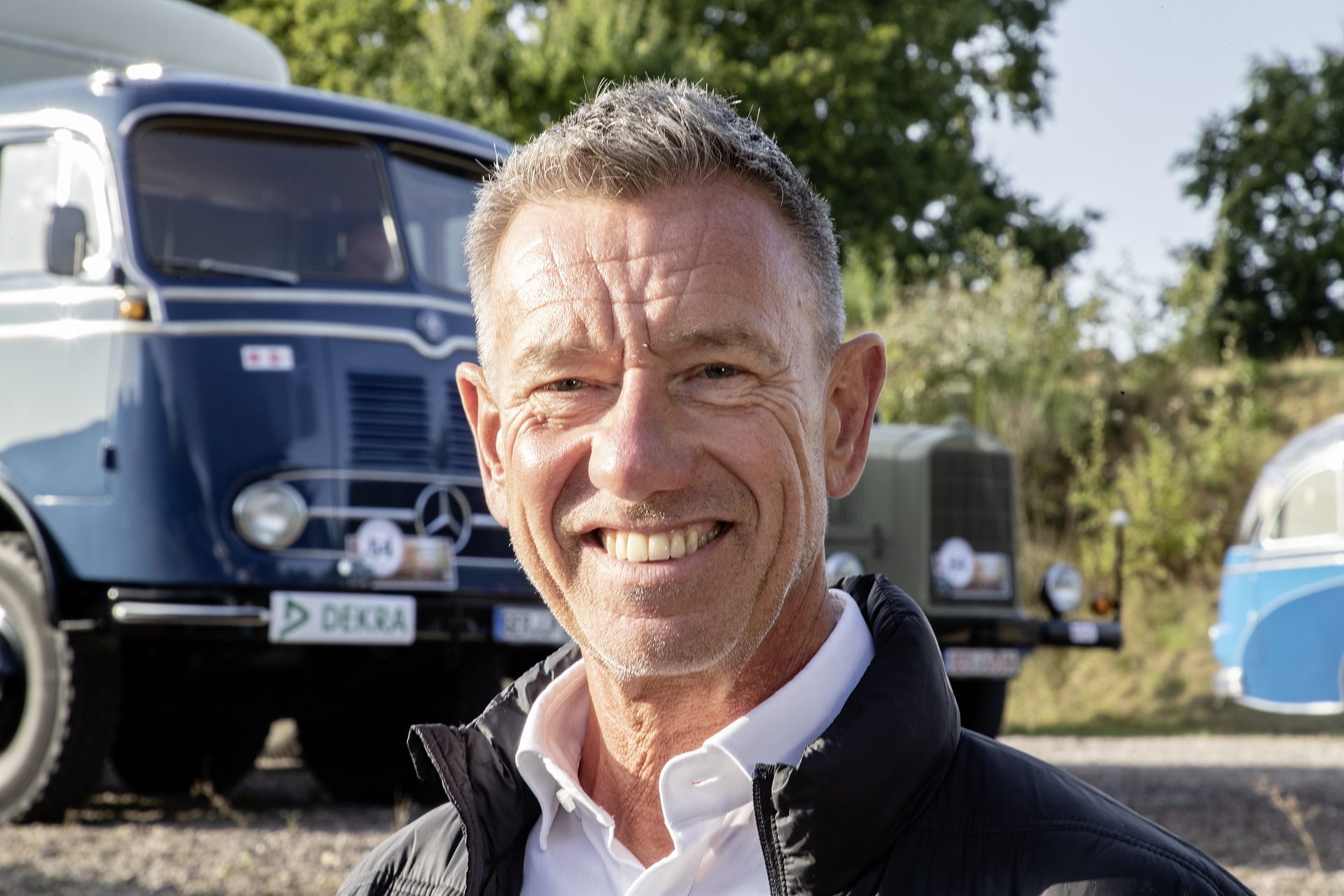 Joachim Schlereth, Head of Mercedes-Benz Trucks Sales and Services Germany. Drivers of the past century: on the road in a Mercedes-Benz LP 333 and an L 5000