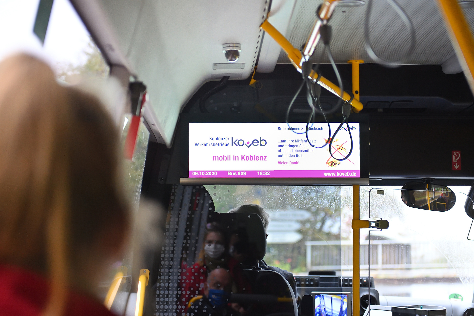 Ein echter Linienbus: Wie bei den „großen“ Linien bieten die neuen Minibusse City 75 allerhand Komfort, zum Beispiel ein Fahrgastinformationssytem, ein kameraüberwachter Innenraum, WLAN und vieles mehr. Minibusse als Teil der Koblenzer Nahverkehrswende