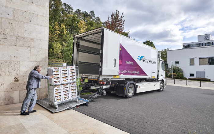 Electric. Practical. Good. – Ritter Sport uses all-electric Mercedes-Benz eActros for production supply