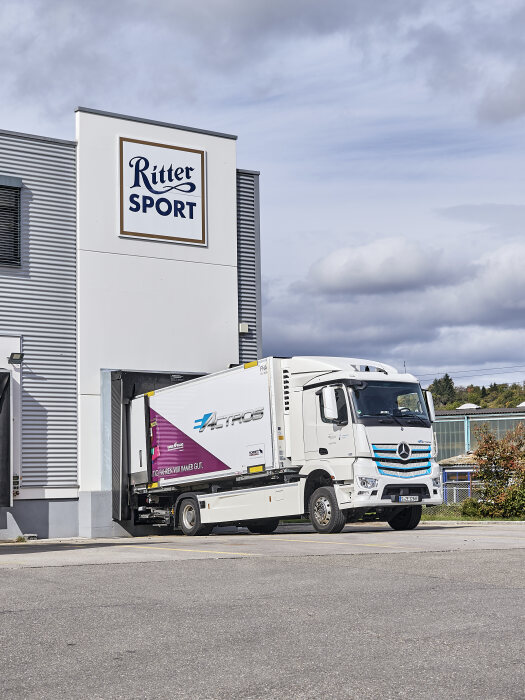 Electric. Practical. Good. – Ritter Sport uses all-electric Mercedes-Benz eActros for production supply