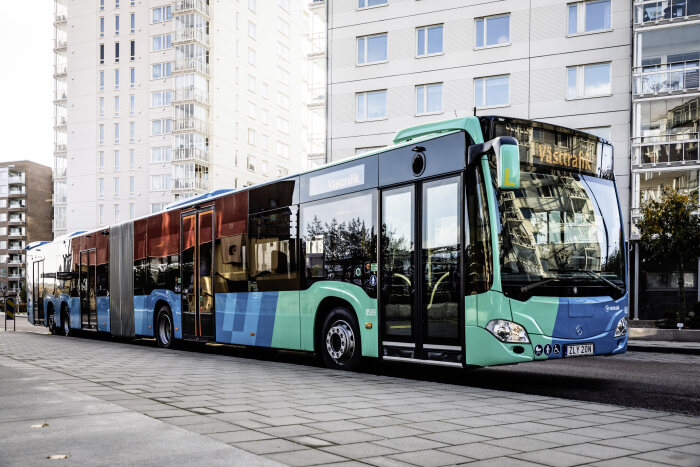 Stadtbus-Riesen von Mercedes-Benz rollen bald auch auf Schwedens Straßen: 23 CapaCity L für den Großraum Göteborg
