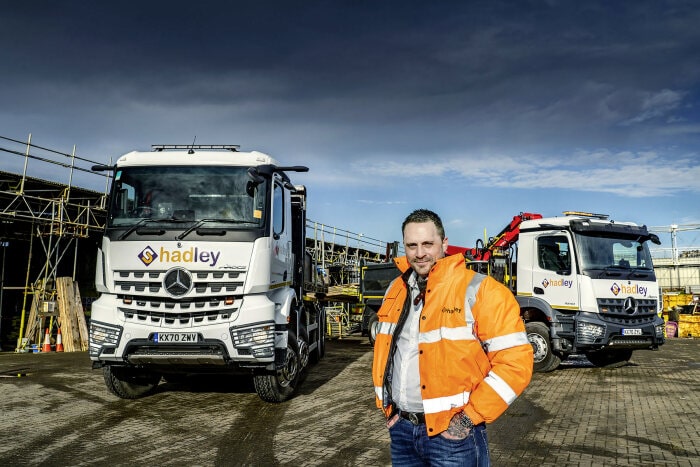 Gerüstspezialist Hadley schwört auf Mercedes-Benz Arocs